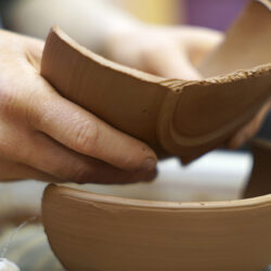 Основы работы на гончарном круге Online